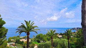 Le top des 5 endroits à ne pas rater lors de vos vacances sur la Côte d&rsquo;Azur.