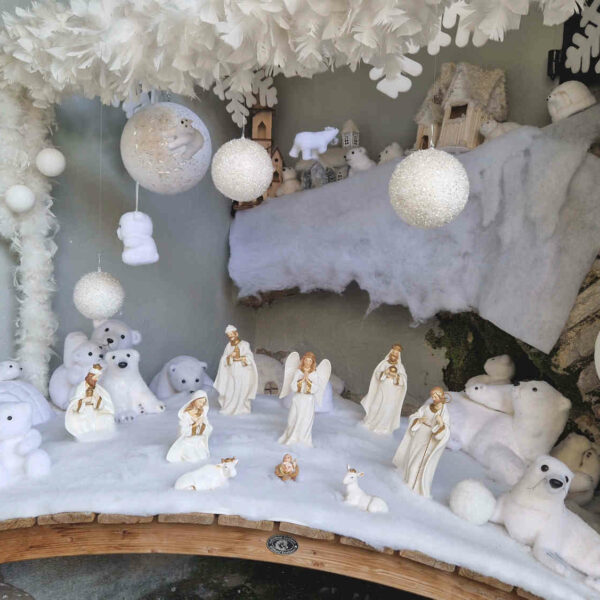 Lucéram, village de Lucéram, Alpes-Maritimes, arrière-pays niçois, village médiéval Provence, photos Lucéram, patrimoine provençal, ruelles pittoresques, village perché, circuit des crèches Lucéram