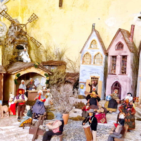 Lucéram, village de Lucéram, Alpes-Maritimes, arrière-pays niçois, village médiéval Provence, photos Lucéram, patrimoine provençal, ruelles pittoresques, village perché, circuit des crèches Lucéram