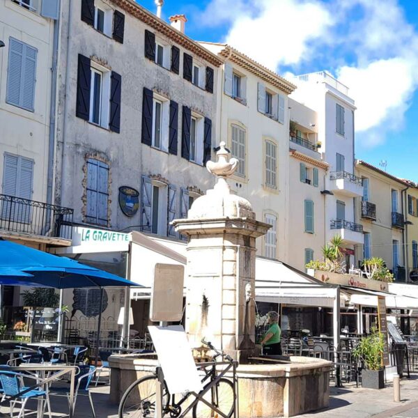 Besuchen Sie Antibes, das nur 30 Minuten von unseren Ferienwohnungen entfernt liegt.