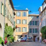 Le village de Biot une excellente idée de balade à 25mn de nos gites locations-06