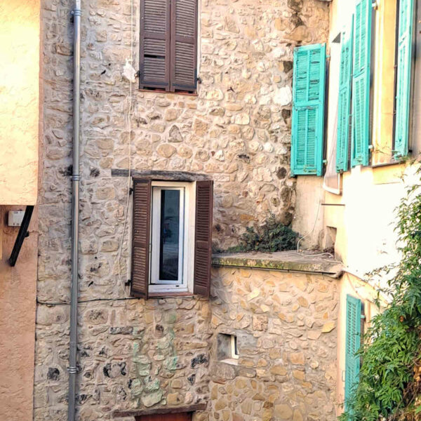 coaraze  plus  beau  village  france  alpes  maritimes  06  visiter  idee  cadrans  solaires