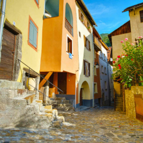 vacances tourisme et decouverte de st etienne de tinée, parc du mercantour, randonnées, nature