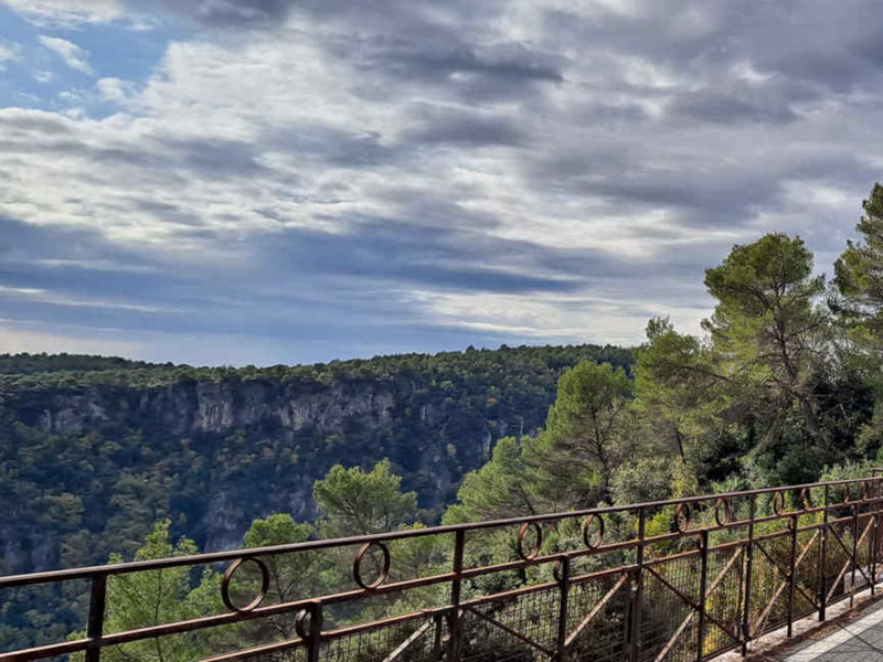 An easy family walk between Bar sur Loup and Tourrettes sur Loup