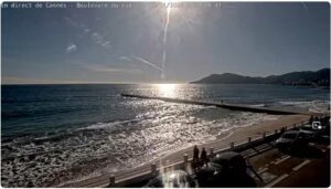SAGEN SIE NEIN ZU KÄLTE UND EIS UND JA ZUM AUSVERKAUF IN UNSEREN 4* MÖBELN AN DER CÔTE D’AZUR, DAMIT SIE DIE SONNE GENIESSEN KÖNNEN!