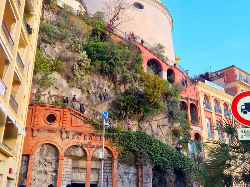 NIce, la Tour Bellanda et le vieux Nice