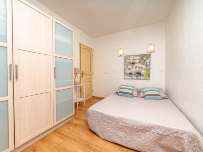 11.-Chambre-A-2-louer-gite-de-france-cote-d-azur-agritourisme-06-cannes-nice-mougins-antibes-nh-1024x683