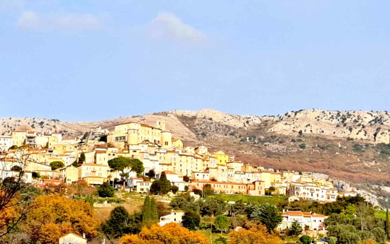 le bar sur loup village perche visiter vacances cote d azur