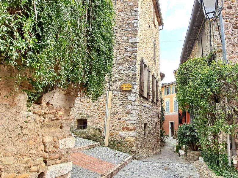 Visiter et découvrir le vieux village de Cagnes sur Mer, Côte d’Azur