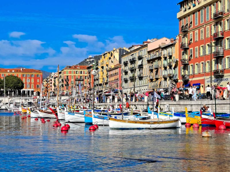le port de Nice et ses facades colorées