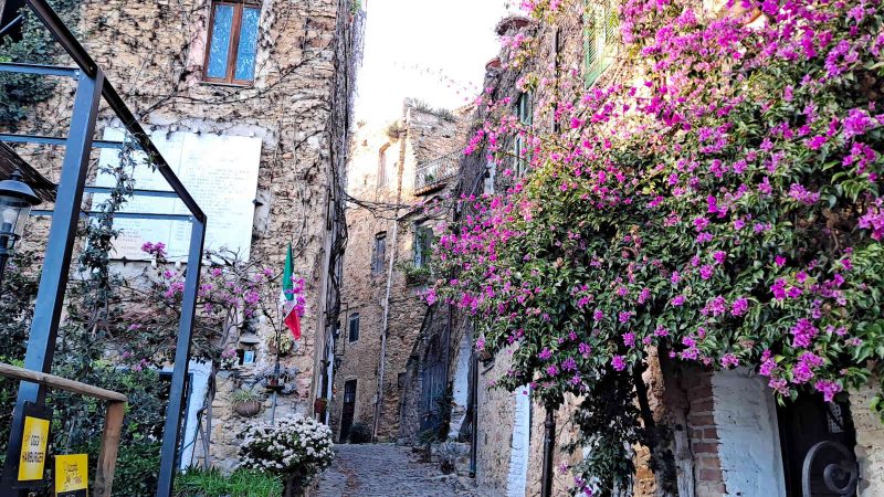 bussana vecchia village italie ruines visiter vacances cote d azur blog
