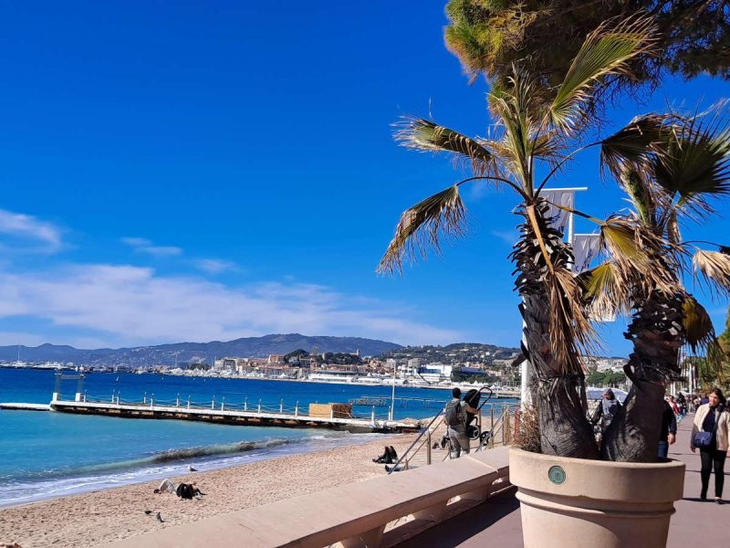 Cannes sous le soleil de la Côte d’Azur en hiver