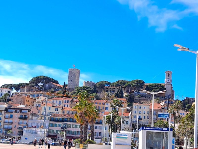 Cannes sous le soleil de la Côte d’Azur en hiver