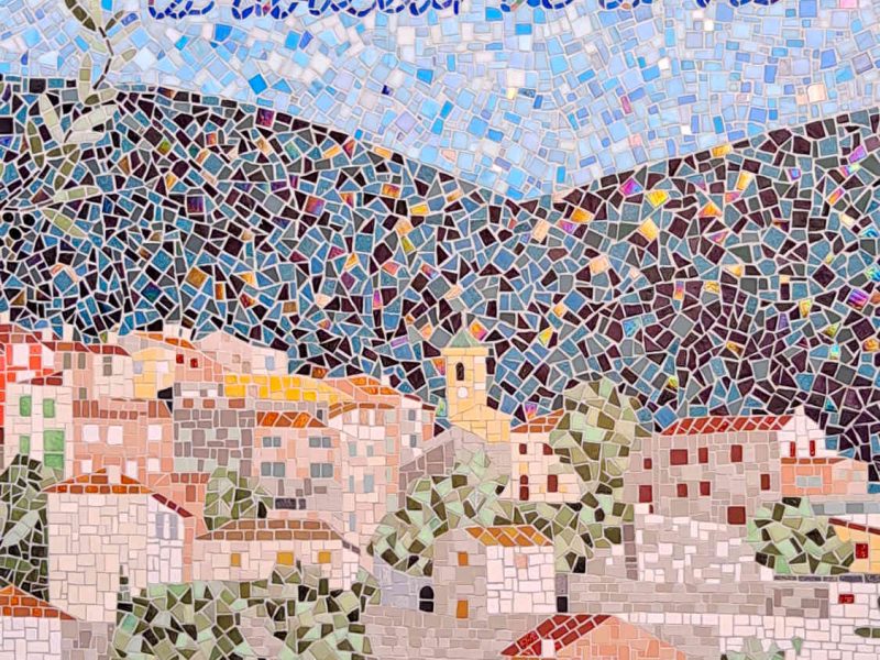 Falicon village des oeillets et point de vue sur Nice et la Baie des Anges