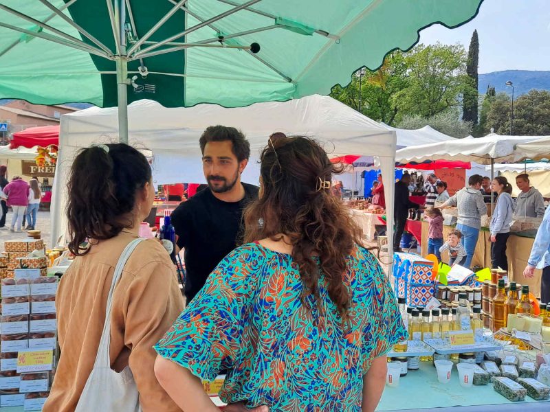 Fête de la Fraise au village de Carros