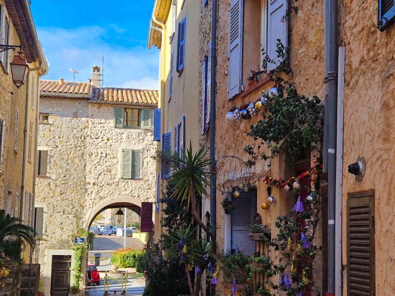 visiter tourisme valbonne village provencal vacances cote dazur blog