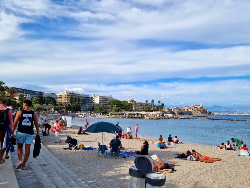 20250928_162607balade-antibes-port-vieille-ville-plages-cap-blog