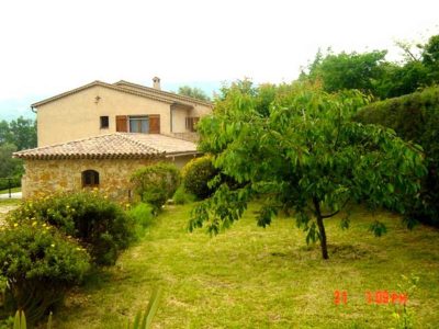 Dsc00747-f3-villa-2-chambres-location-louer-appartement-06-alpes-maritimes-soleil-1-puimd7mi6z9sxq5y7qodxuao3rm4uf6yjzkldq2zqo