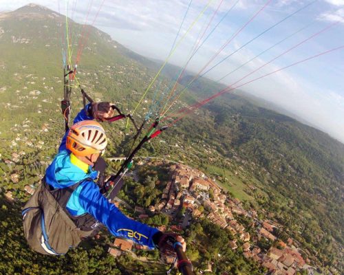 Parapente au Bar sur Loup et Gourdon