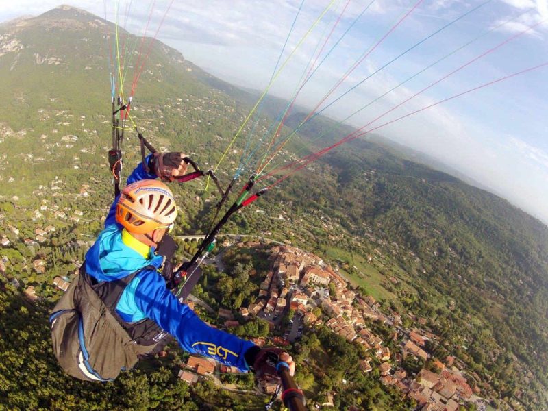 Parapente au Bar sur Loup et Gourdon