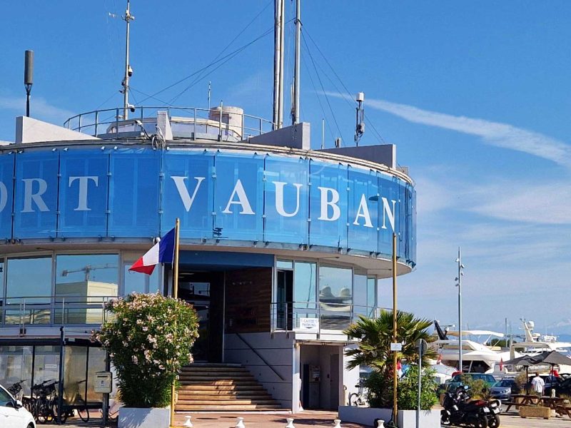 balade-antibes-port-vieille-ville-plages-cap-blog-1