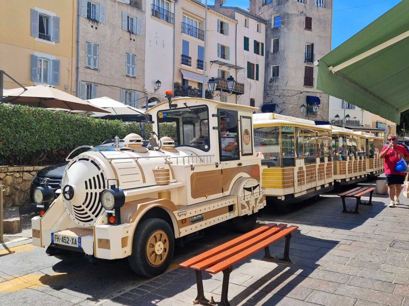 balade-antibes-port-vieille-ville-plages-cap-blog-6