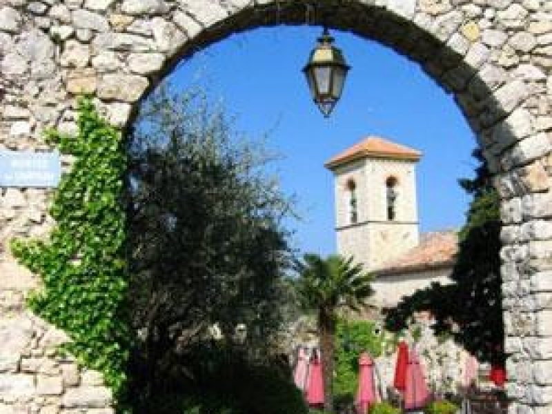 Découvrir et visiter Cabris, village perché des Alpes-Maritimes