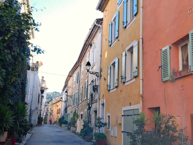 Mouans-Sartoux un village provençal typique à découvrir pendant vos vacances sur la Côte d’Azur