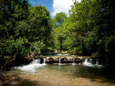 Le village de Biot une excellente idée de balade à 25mn de nos gites locations-06