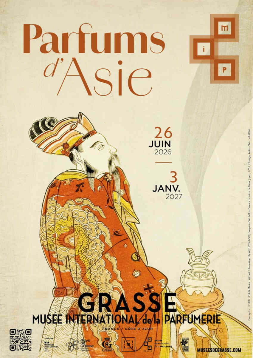 Exposition Parfums d'Asie à Grasse présentant les cultures olfactives de la Chine, du Japon et de l'Inde